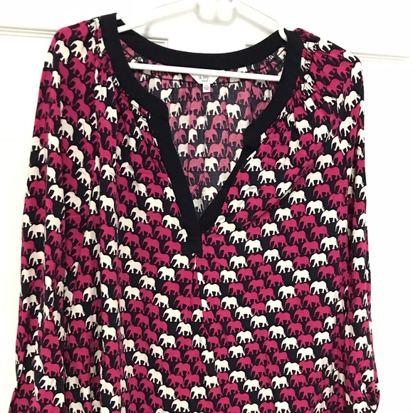 Crown & Ivy Elephant Peasant Top 3X - Picture 1 of 3